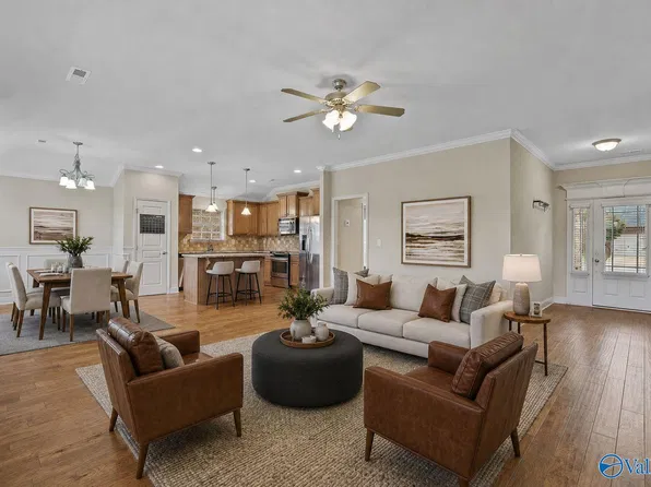 114 Somerset Park Dr, Huntsville, AL 35811