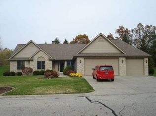 2028 White Pine Ct, Mishawaka, IN 46545
