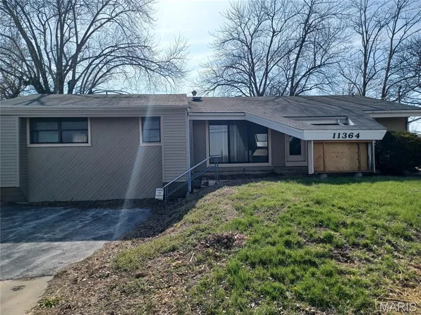 11364 Dorsett Rd, Maryland Heights, MO 63043