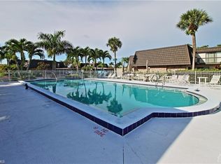 148 Lake Point Ln #4-C, Naples, FL 34112