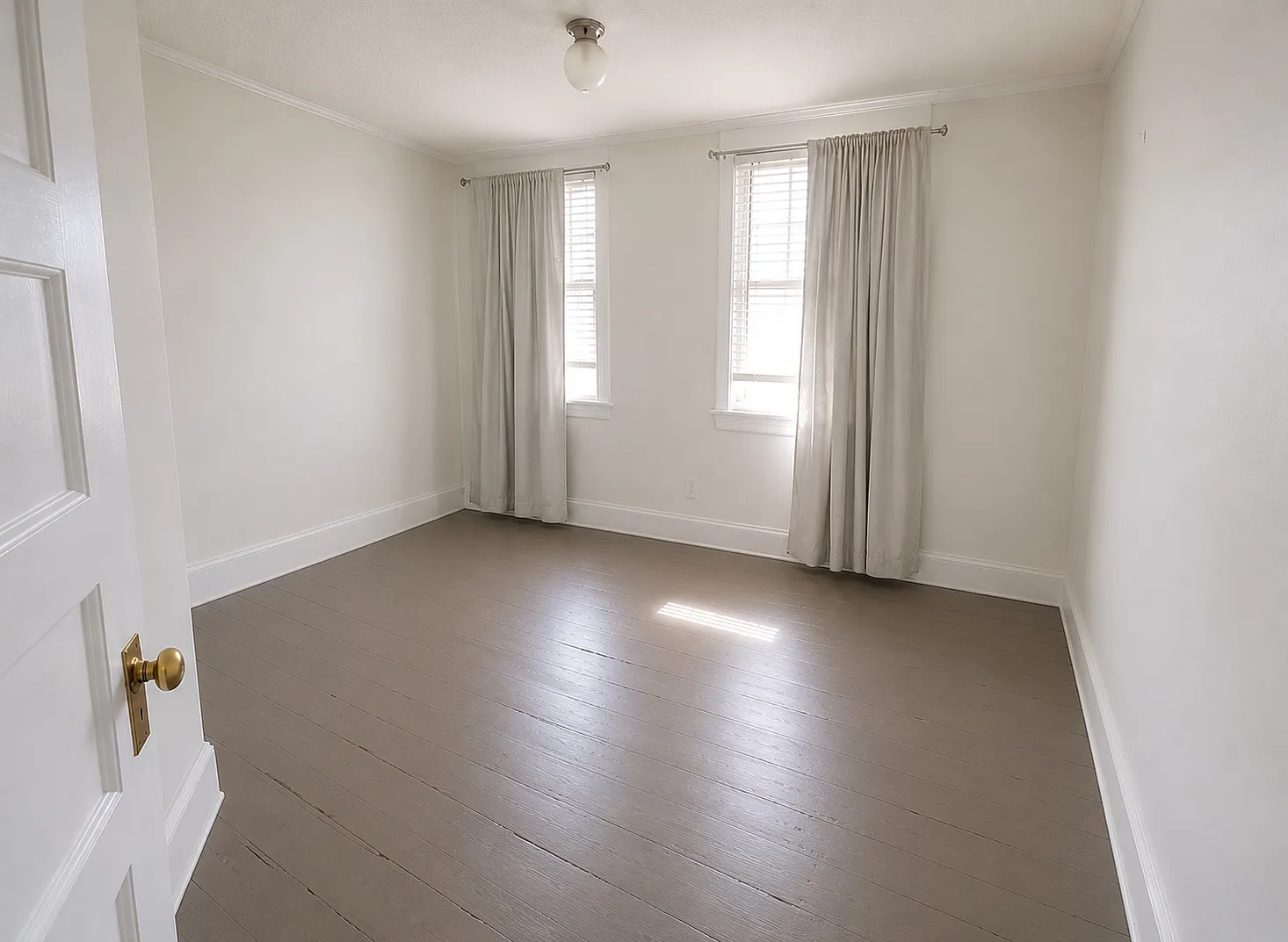 4 bed, 1400 sqft, $4,750 — Photo 4