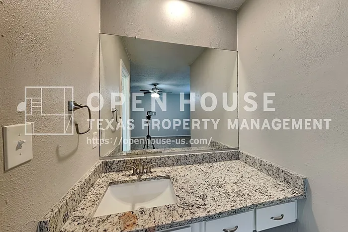 7228 Echo Hill Dr — Photo 12