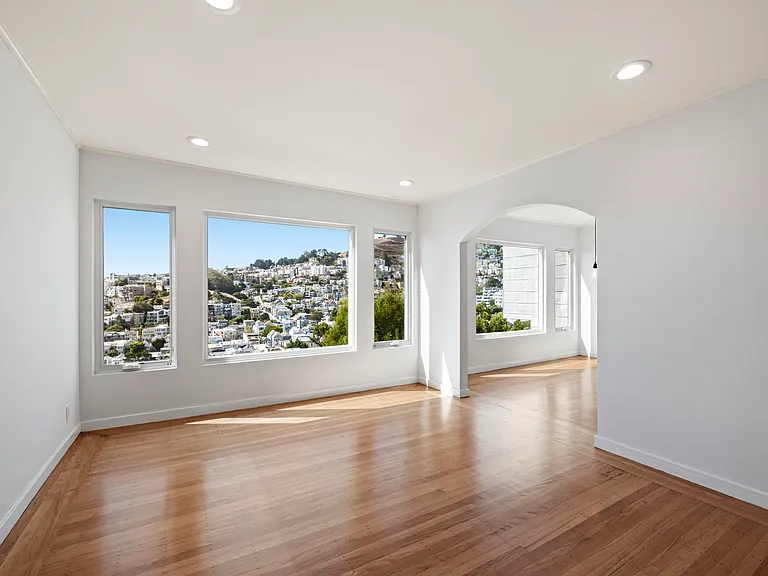 41 Saturn St — Photo 12