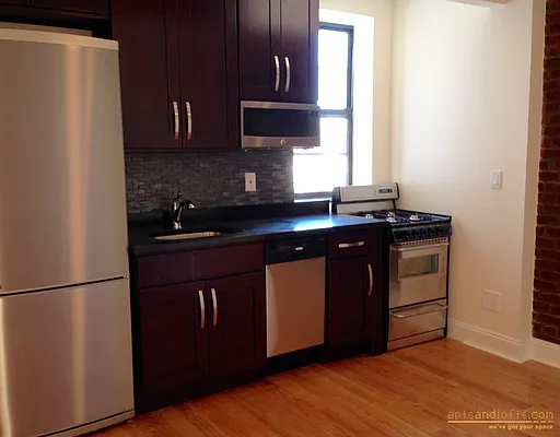 Rented by aptsandlofts.com | media 7