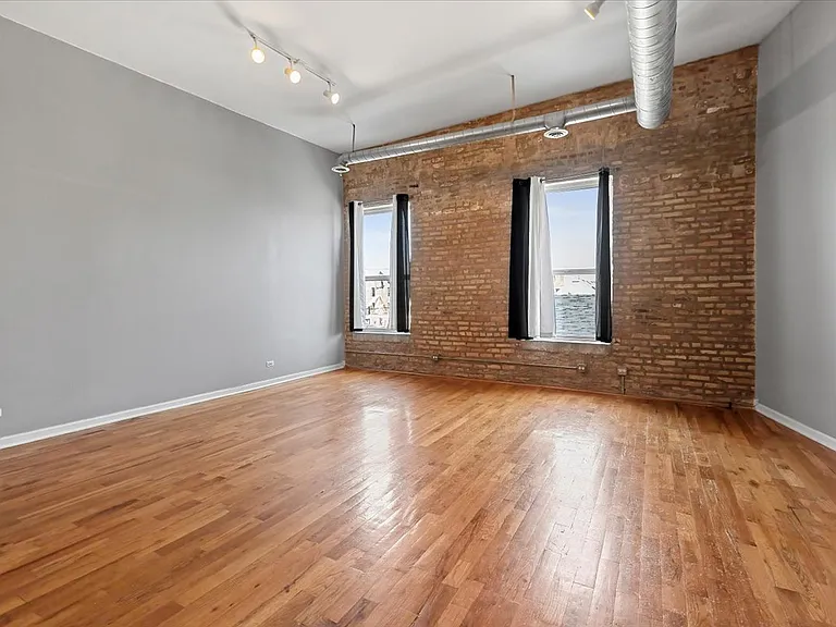 1822 S Bishop St #309 — Photo 6