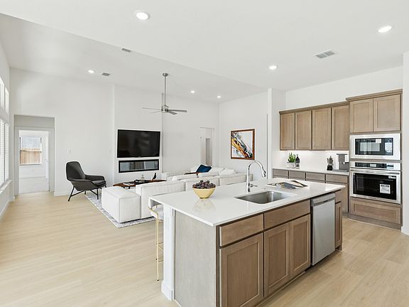 7th image of this home