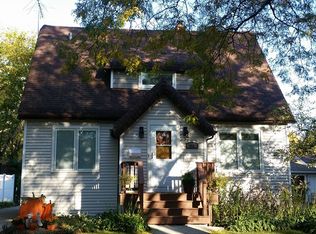 455 S Harvard Ave, Villa Park, IL 60181