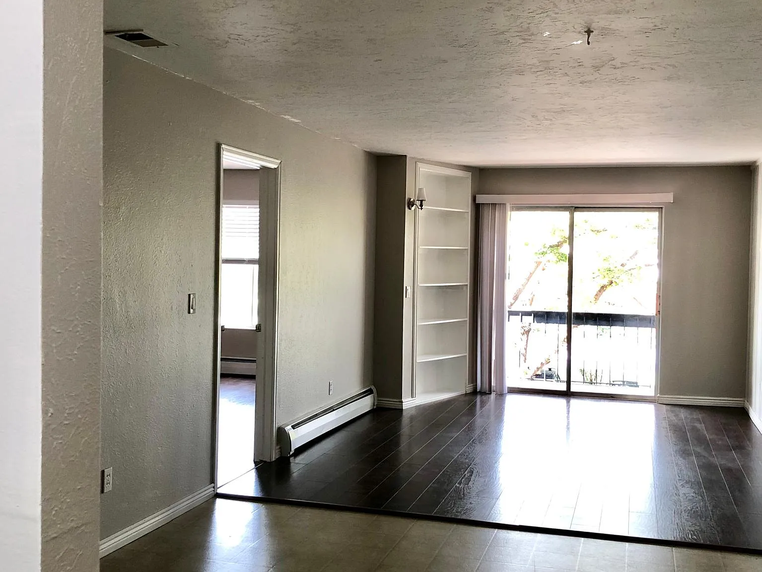 3154 Lakeside Dr — Photo 1