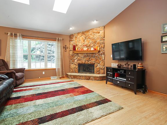 3rd image of 1314 Lee Ave