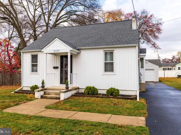 2133 Maple Ave, Croydon, PA 19021