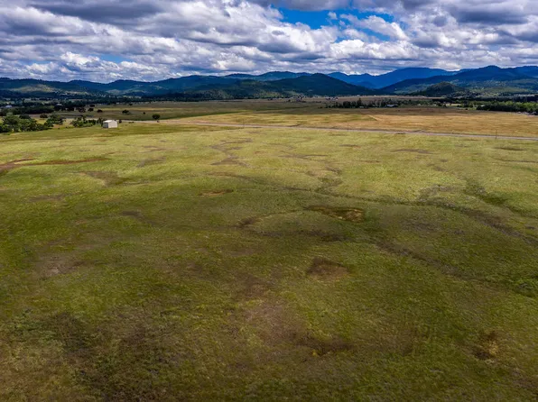 0 Riley Rd, Eagle Pt, OR 97524