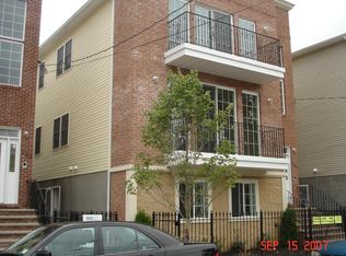 191 Manchester Pl, Newark, NJ 07104