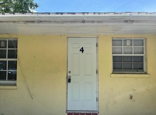 745 Royal Palm Blvd APT 4, Vero Beach, FL 32960