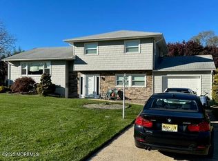 15 Cooper Ave, West Long Branch, NJ 07764