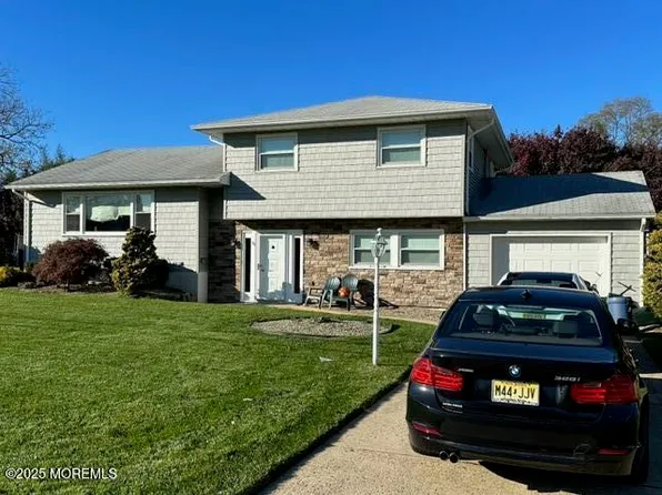 15 Cooper Ave, West Long Branch, NJ 07764