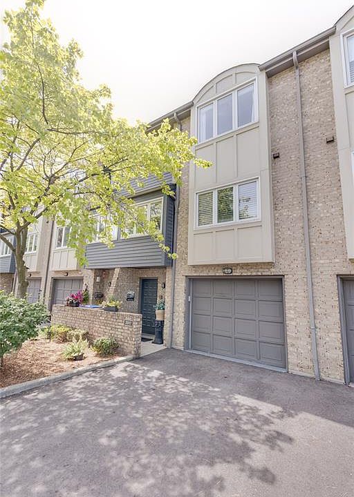 1st image of 3917 Riverside Dr E #9