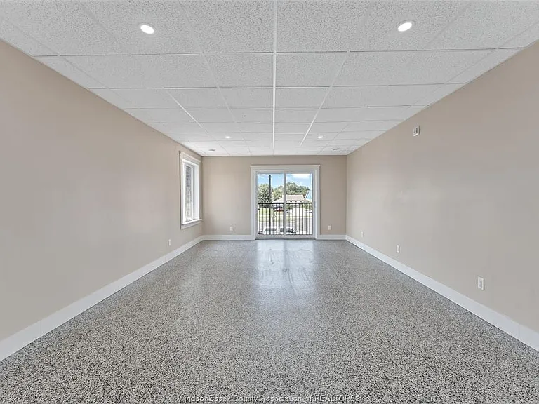 15 Renaud Dr #206 — Photo 8