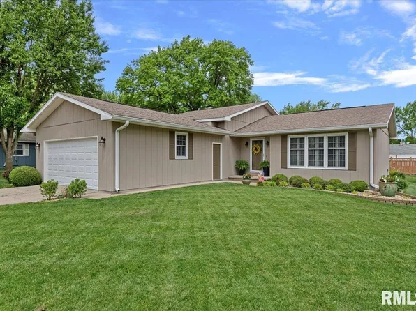 12 Diana Dr, South Jacksonville, IL 62650