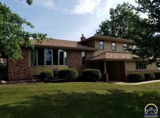 3611 SE 28th St, Topeka, KS 66605