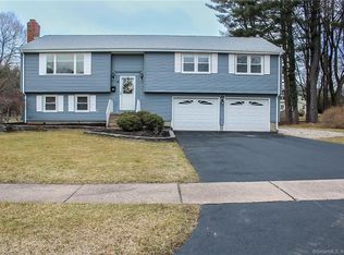 36 Syracuse Dr, East Hartford, CT 06108