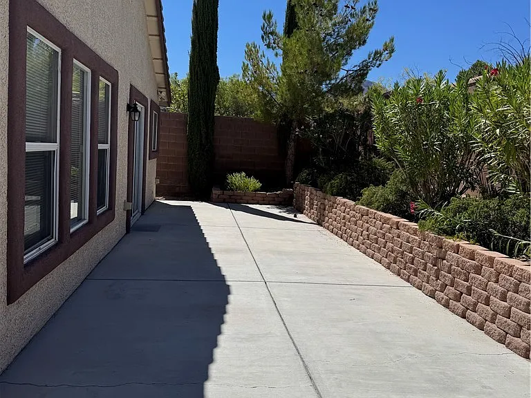 11556 Aruba Beach Ave — Photo 2