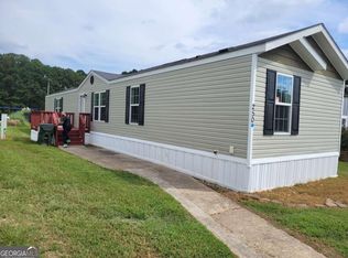 250 Woodside Blvd, Fayetteville, GA