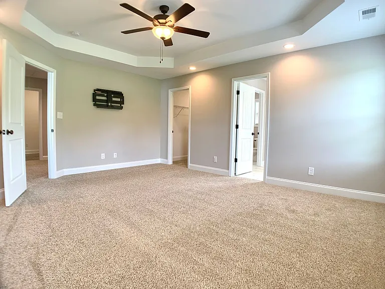 733 Banister Dr — Photo 33
