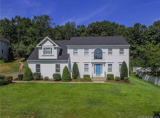 207 Bluff Point Rd, South Glastonbury, CT 06073