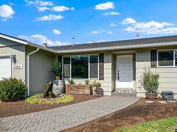 2nd image of 4965 Nadine Dr SE