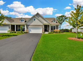 109 Costekin Ct #3-2, Hawthorn Woods, IL 60060