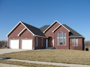 10893 Broadacre Dr, Holts Summit, MO 65043