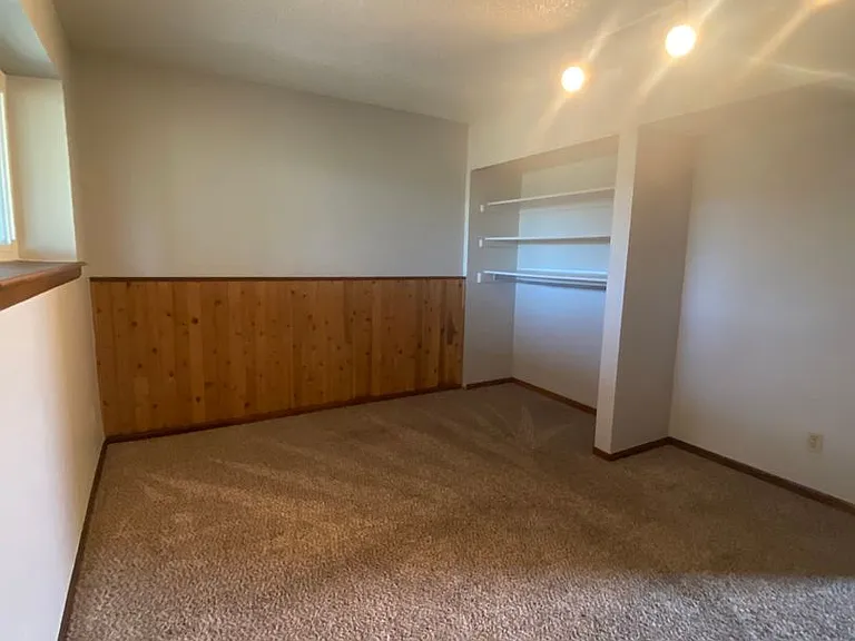 6515 Flintridge Dr — Photo 28