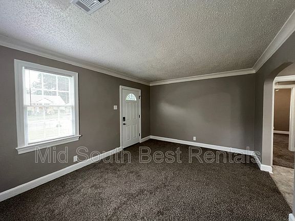 2nd image of 2546 Ogden Ave