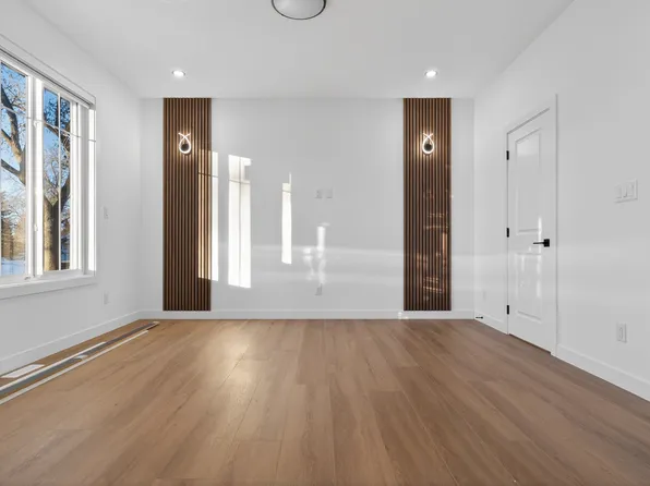 13538 110a Ave NW, Edmonton, AB T5M 2M9