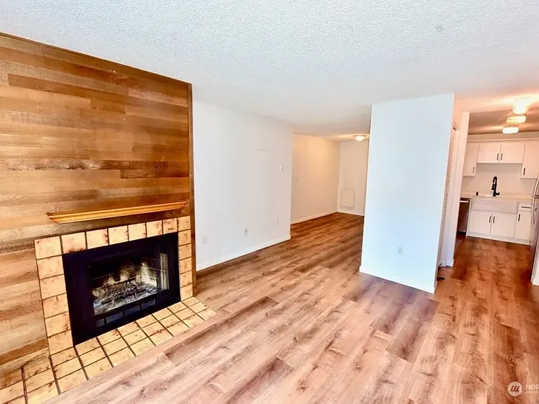 1150 Sunset Blvd NE #220 — Photo 10