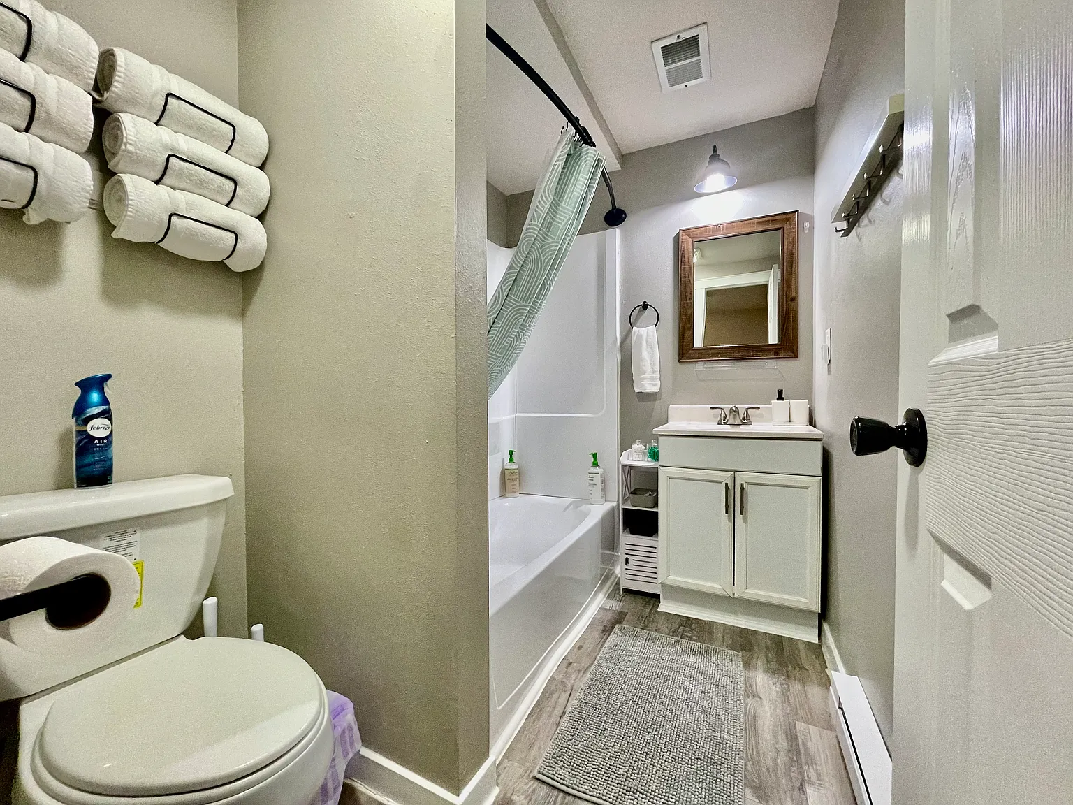 334 N Spring Ave — Photo 4