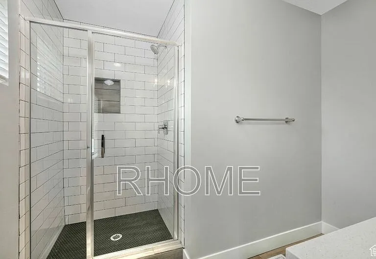 4109 S 300 E — Photo 16