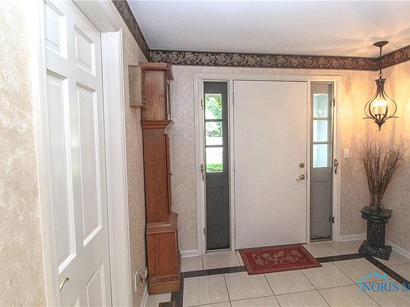 4th image of 6946 S Fredericksburg Dr