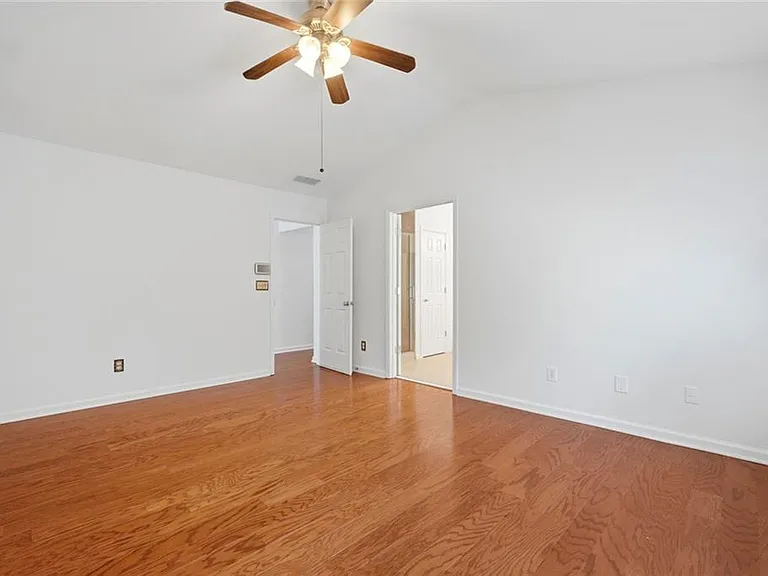 513 Stepney Ct SE — Photo 19