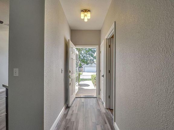4th image of 2851 Mosswood Dr