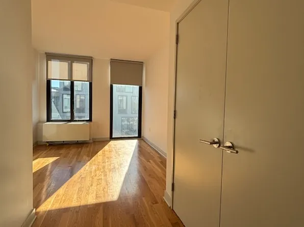 64 Bayard Street image 6 of 12