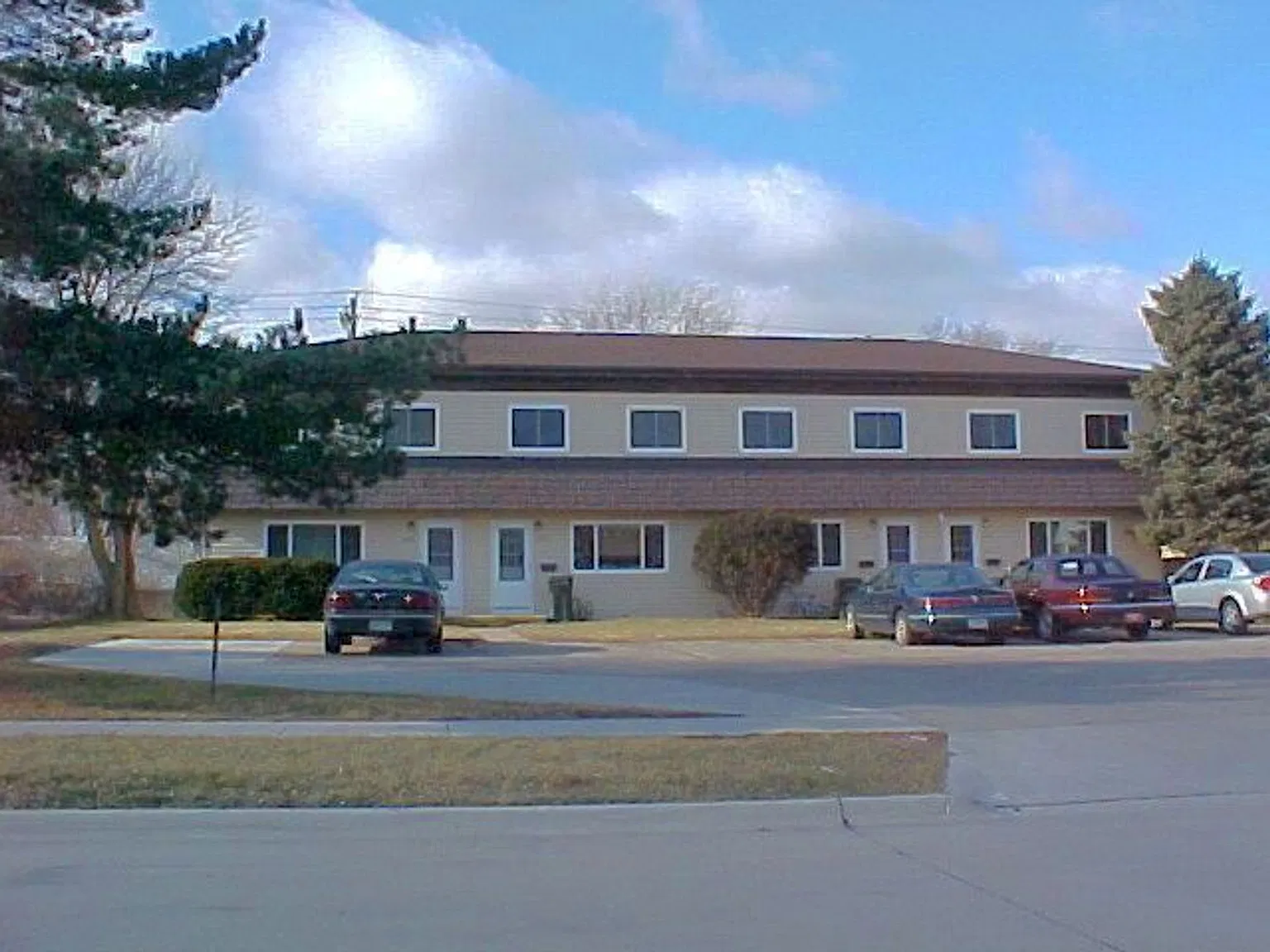 Royal Dr 2419-2425 — Photo 3
