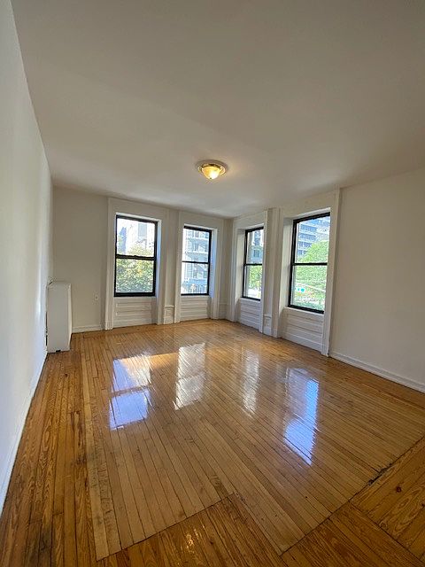 1st image of 214 W 92nd St APT 22C