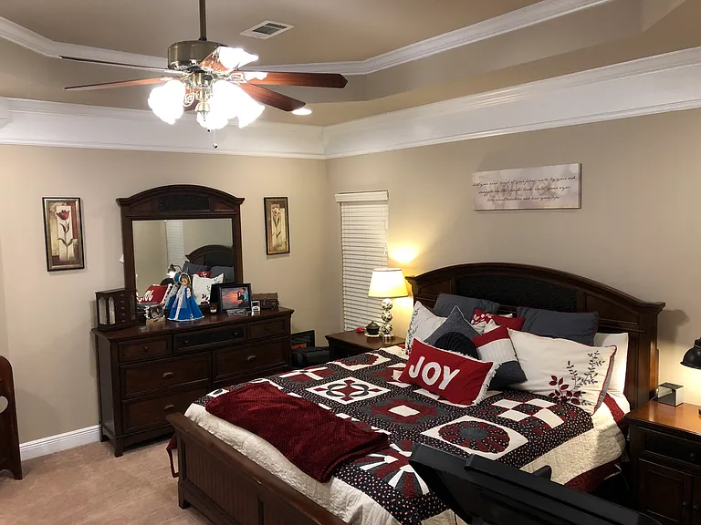 215 Live Oaks Cir — Photo 19