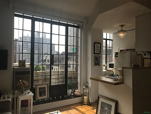 Rented by Akam Sales and Brokerage | media 4