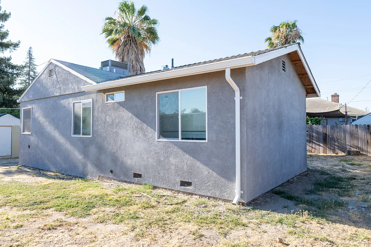 Building Photo - 867 Edythe St