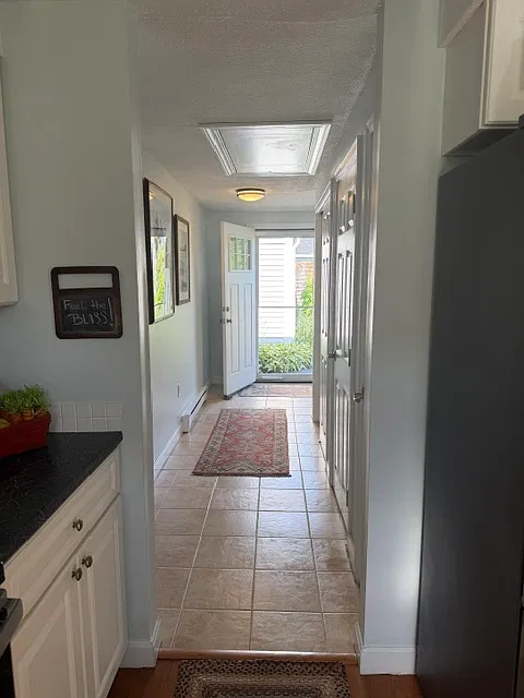 2 bed, 1040 sqft, $2,495 — Photo 3
