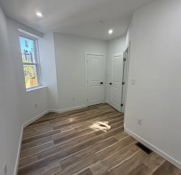 6112 Walnut St #1 — Photo 5