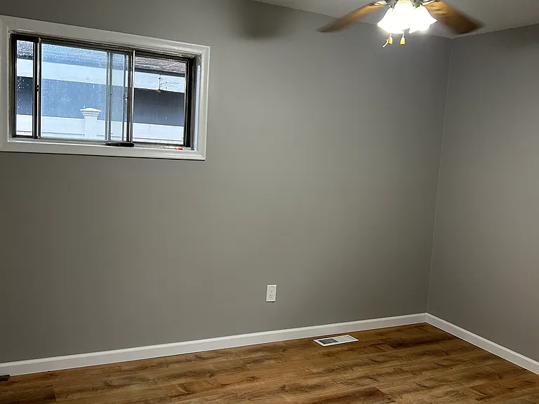 1762 E Madge Ave — Photo 6