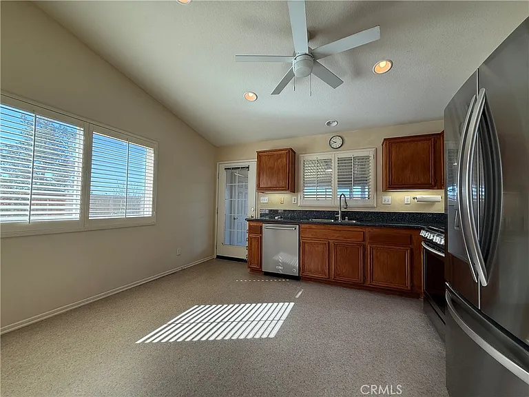 33015 Eagle Point Dr — Photo 5
